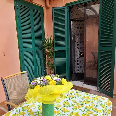 Apartment Attico Di Paola Rome